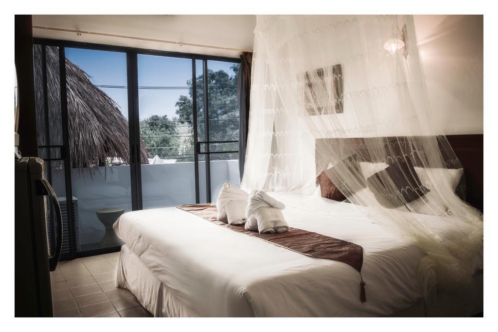 Palada Guesthouse HHQ Chambre photo