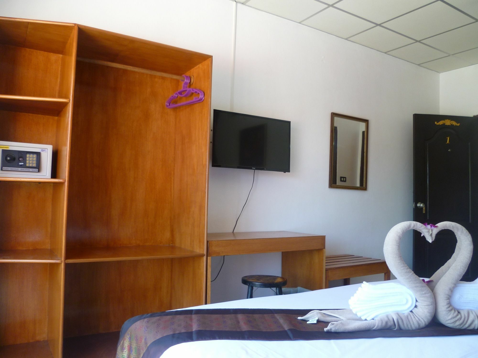 Palada Guesthouse HHQ Extérieur photo
